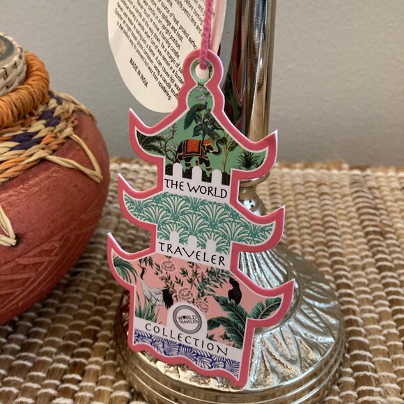 The World Traveler Collection Silver/Gold Taper Candle Holder New with Tag - Picture 3 of 7